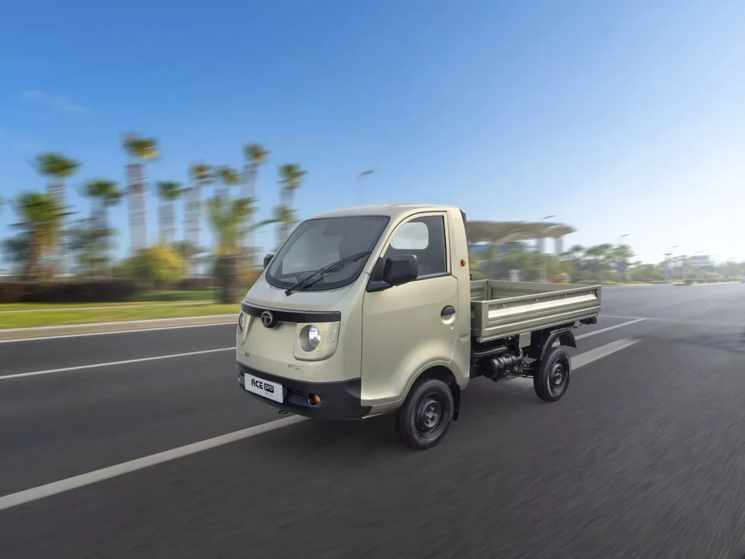 2025 Tata Ace Pro. Imagen portada.