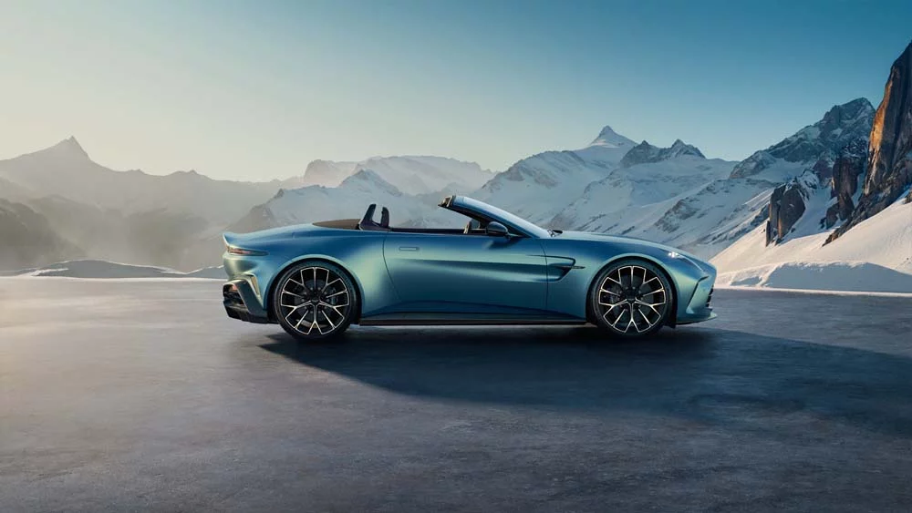 Aston Martin Vantage Roadster 2025 9 Motor16