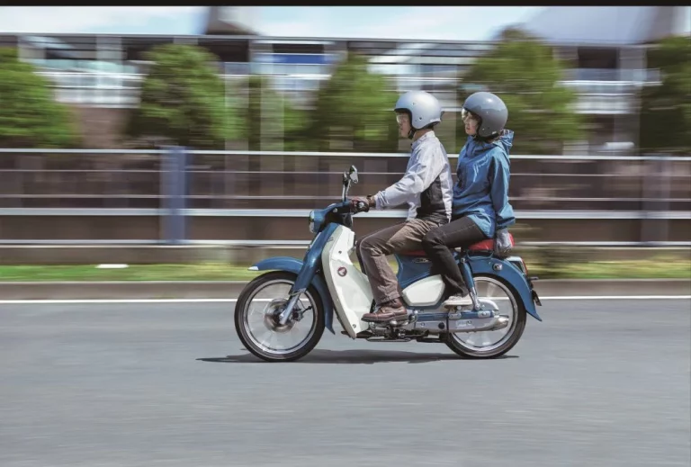 La inigualable Honda Super Cub 125 se pone al día para 2025