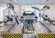 Los robots y la IA no dan opción al error en la pintura de los Porsche