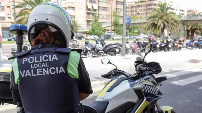 Los motoristas que tienen en jaque a la policía valenciana y que son propios de Ghost Rider