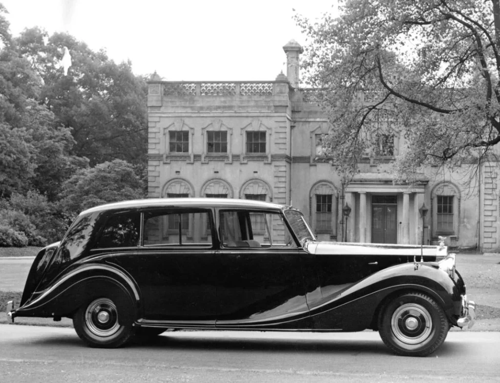 ROLLS ROYCE PHANTOM IV Motor16