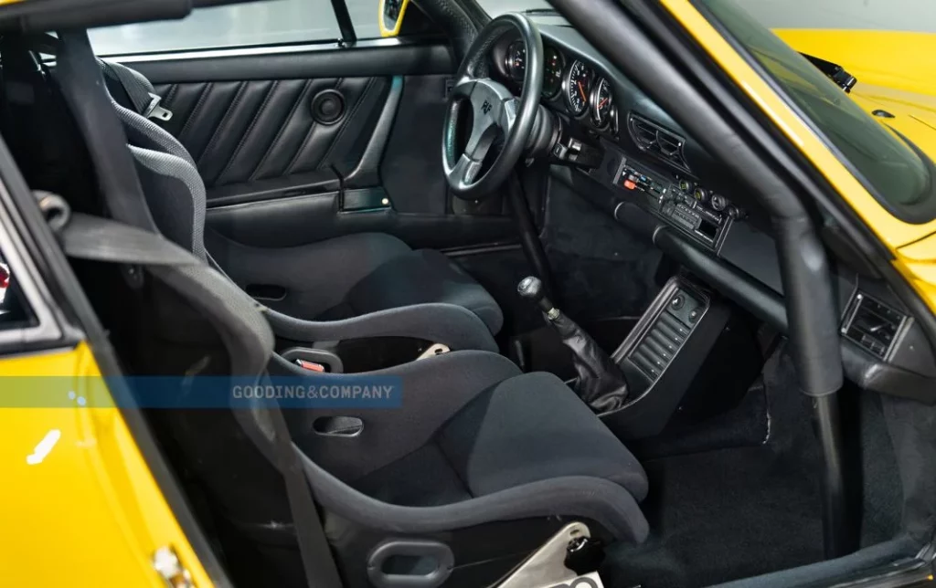 1987 Ruf CTR Yellowbird. Imagen interior.