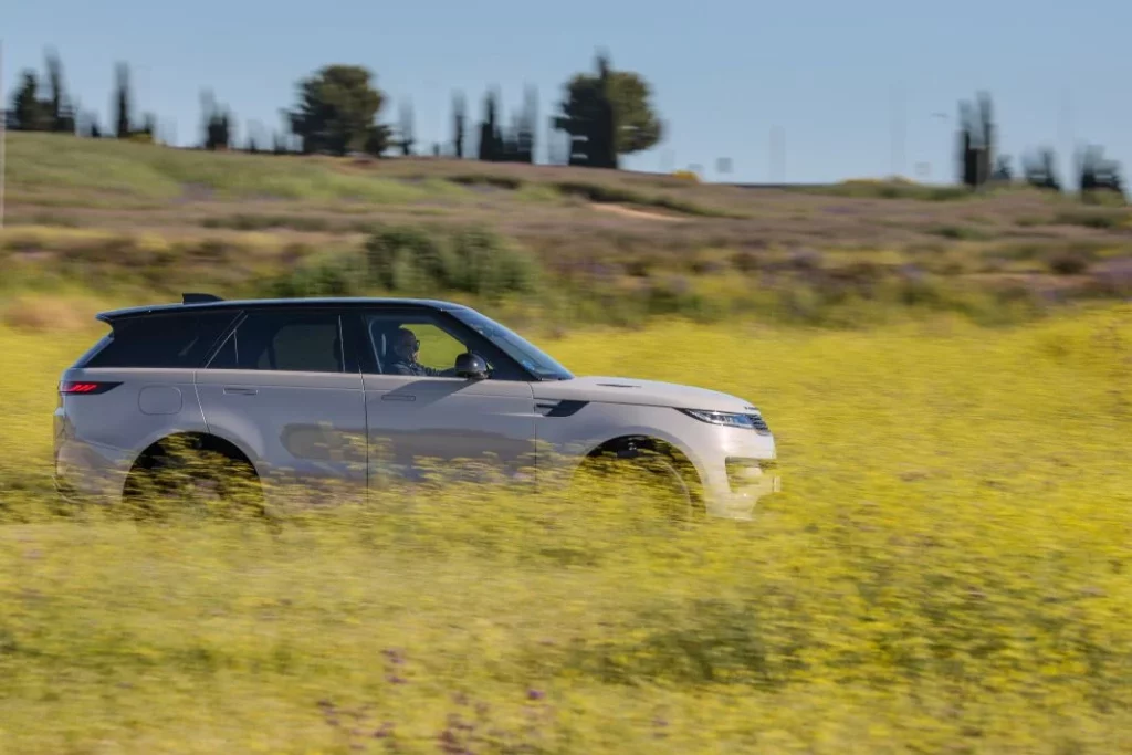 Range Rover Sport P460e 18 Motor16