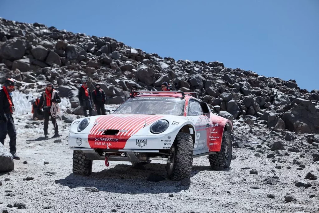 documental de porsche 911 volca ojos del salado chile 18 Motor16