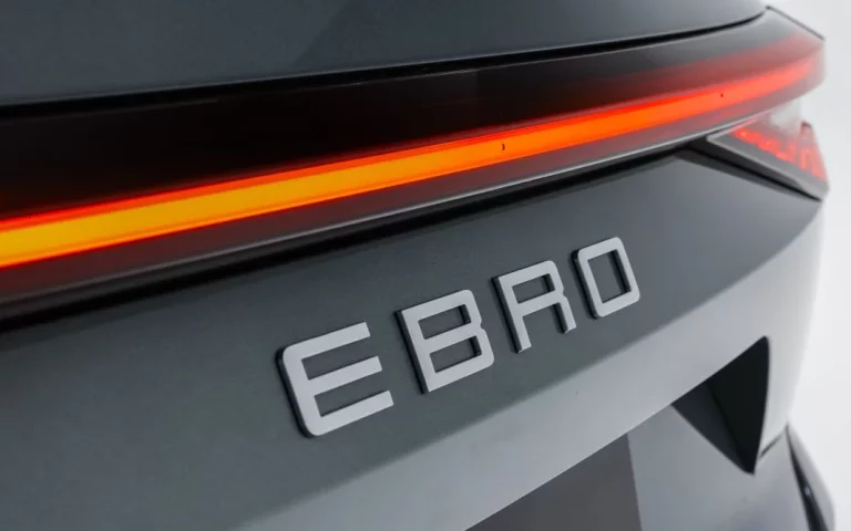 El nuevo Ebro s800 comienza a fabricarse en serie en Barcelona