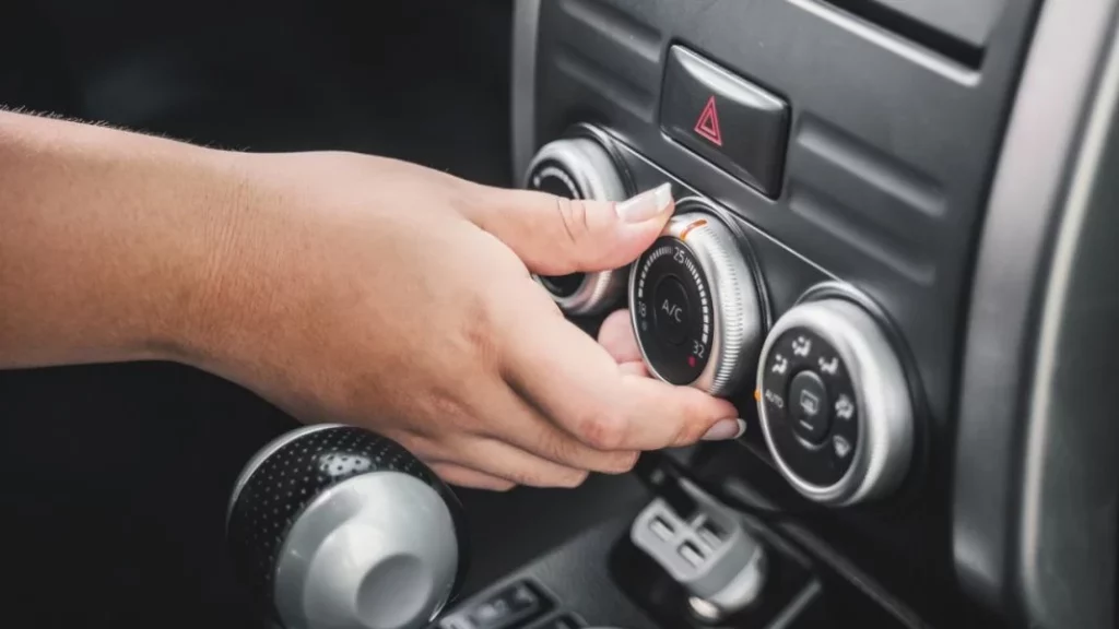 Los beneficios de usar poco la calefacción del coche