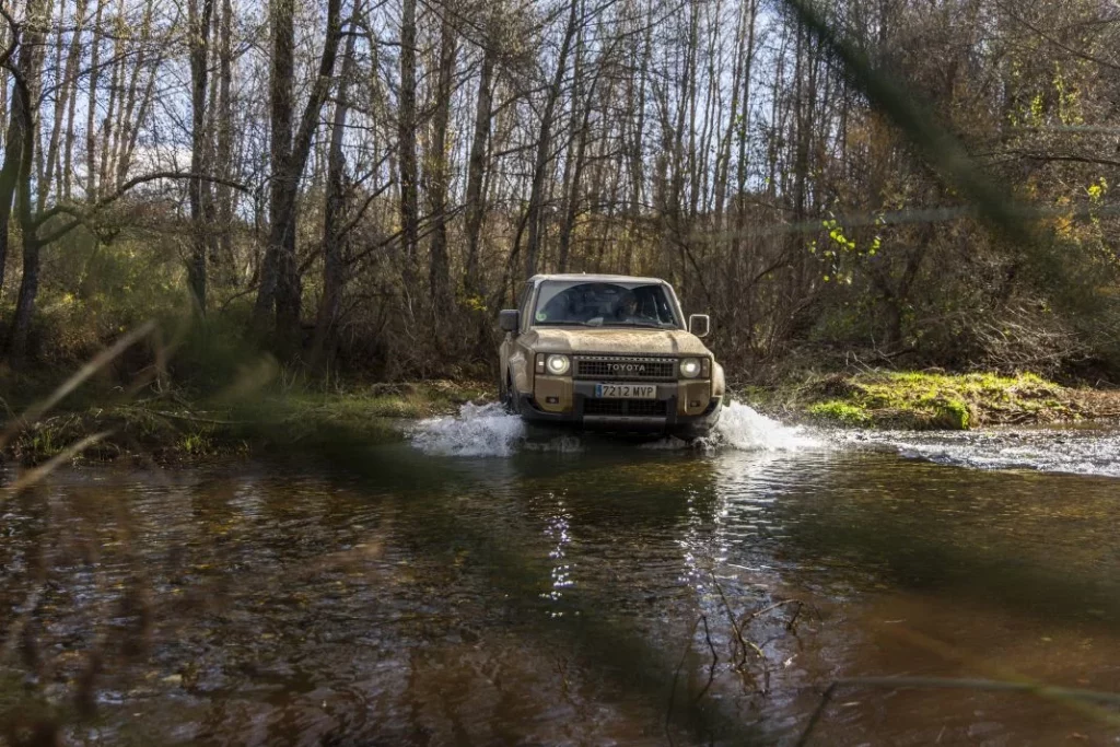 prueba toyota Land Cruiser 43 Motor16