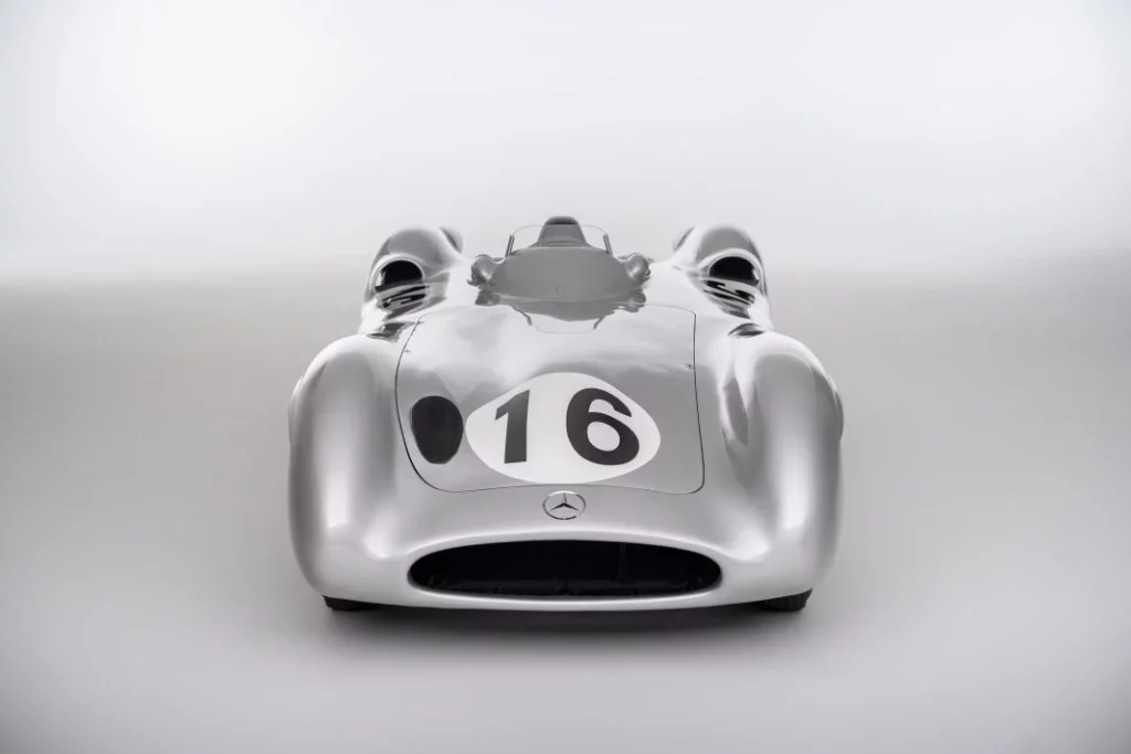 segundo coche m as caro del mundo 1954 Mercedes Benz W 196 R Stromlinienwagen 6 Motor16