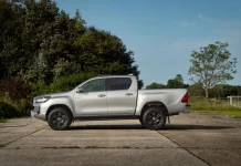 El Toyota Hilux Hybrid 48V por fin está a la venta en España