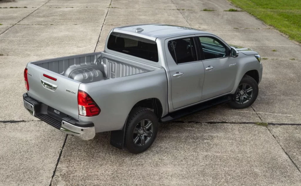 toyota hilux 48v mild hybrid 7 Motor16