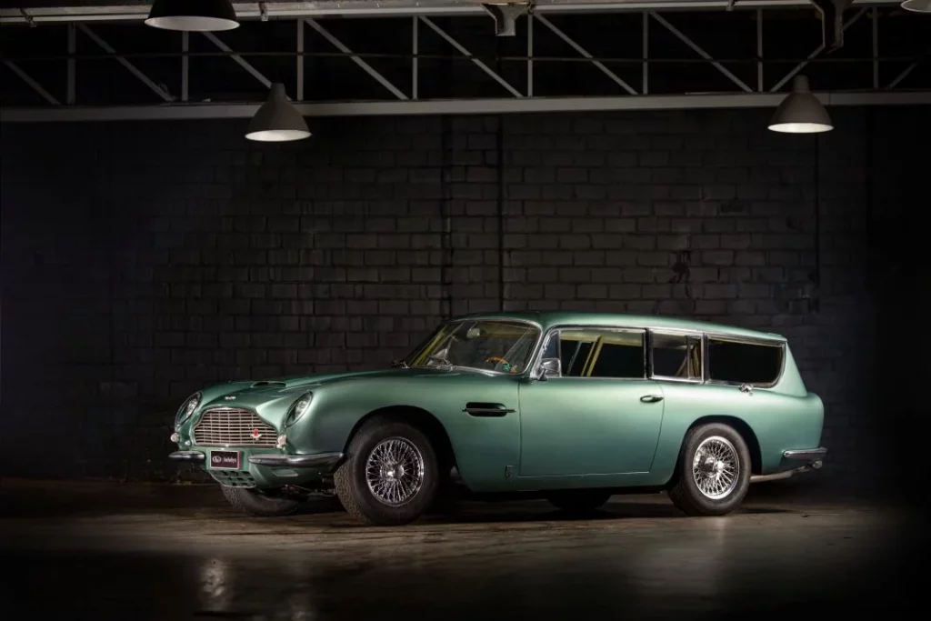 07 1966 Aston Martin DB6 Shooting Brake by FLM Panelcraft 1280065 RM retromobile 2025 salon clasicos Motor16