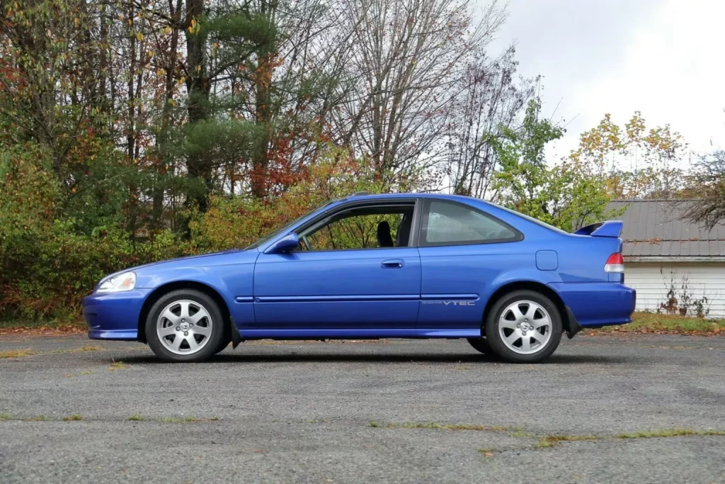 1991 Honda CRX 2000 Honda Civic Mecum 14 Motor16