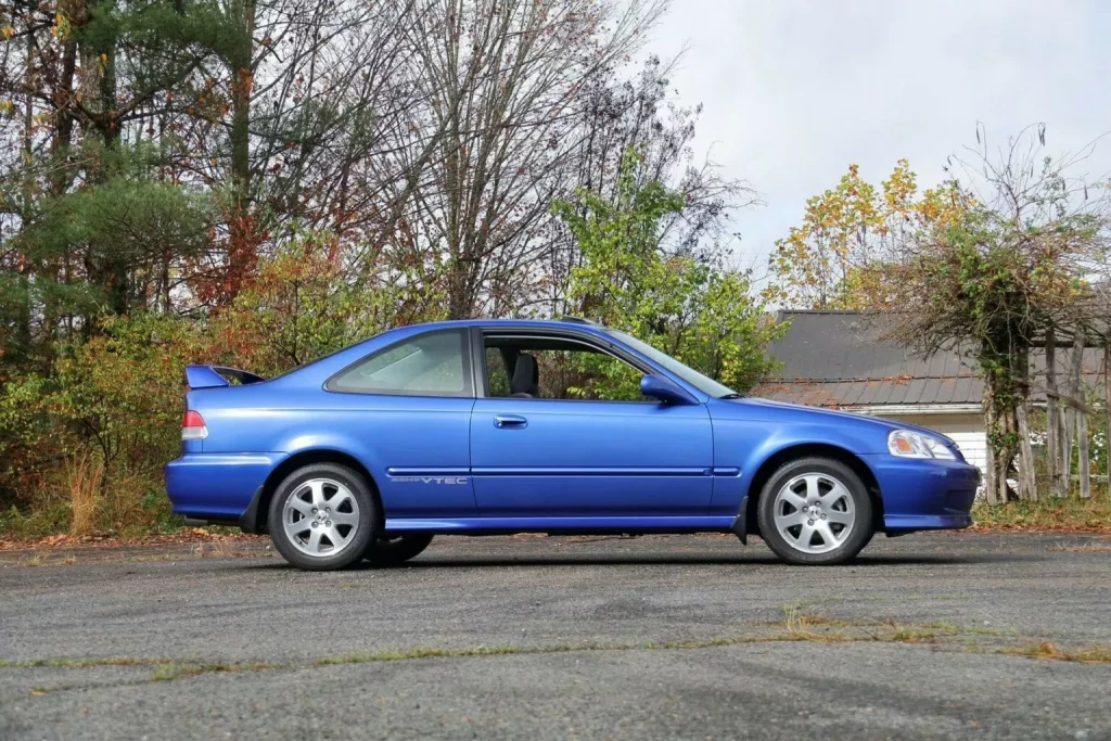 1991 Honda CRX 2000 Honda Civic Mecum 19 Motor16