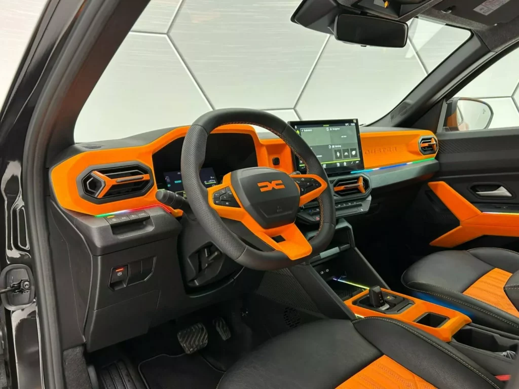 2025 Dacia Duster Redust. Carpoint. Imagen interior.