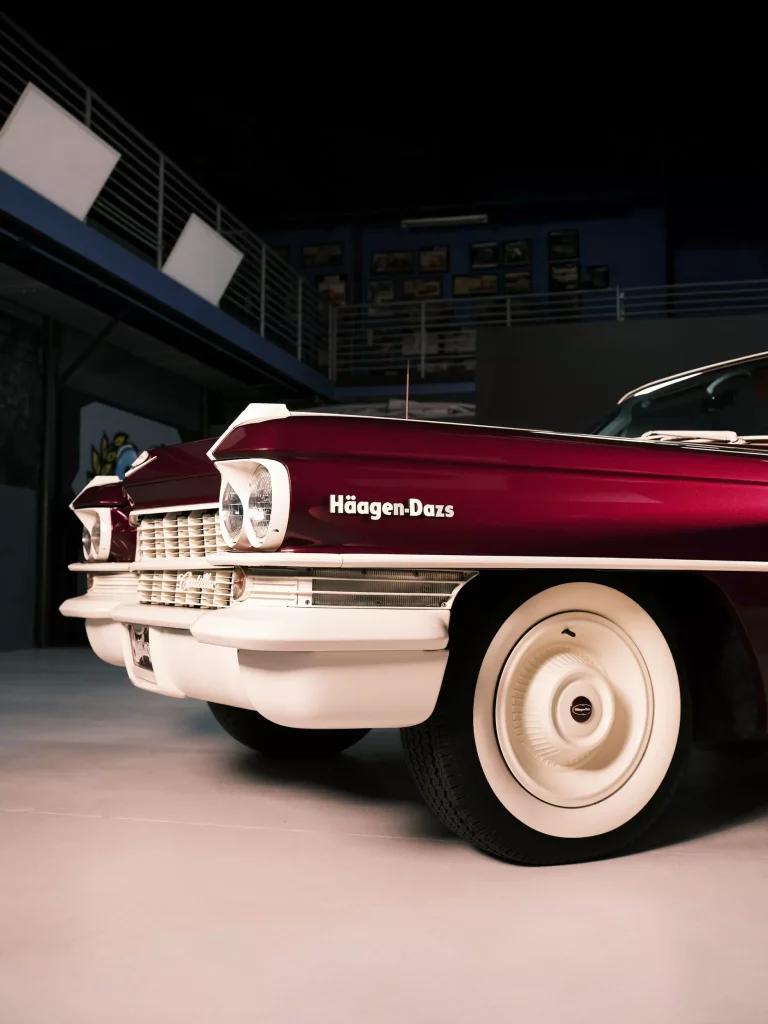 2025 Hägen-Dazs y West Coast Customs. Cadillac Super Bowl. Imagen detalle.