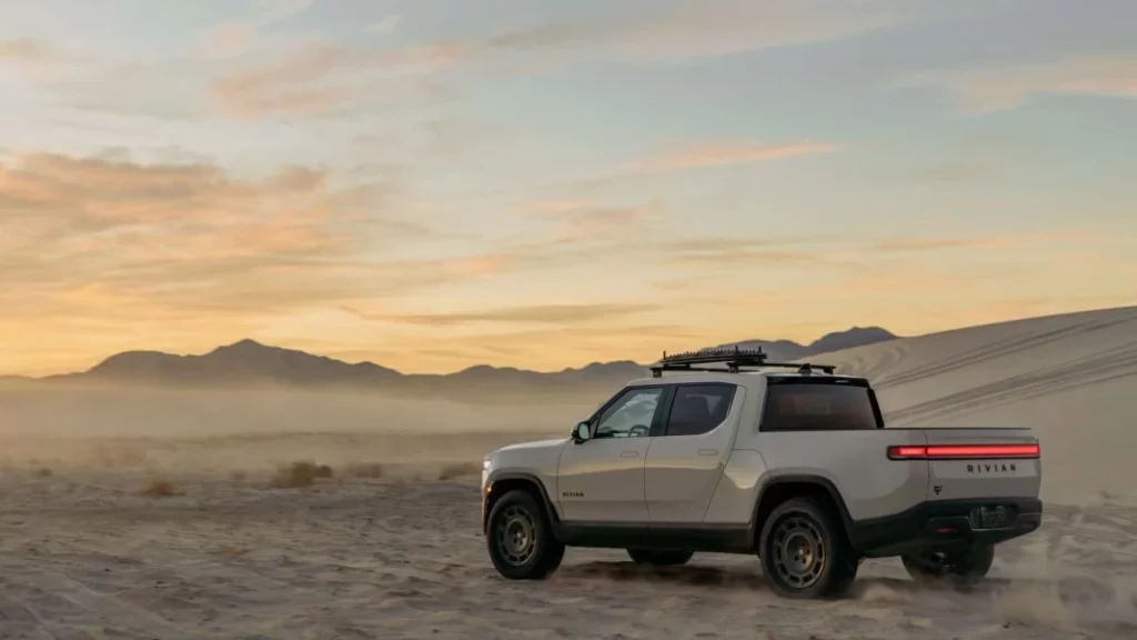 2025 Rivian R1T R1S California Dune 12 Motor16