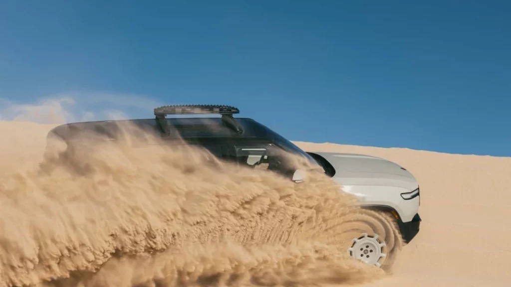 2025 Rivian R1T R1S California Dune 19 Motor16