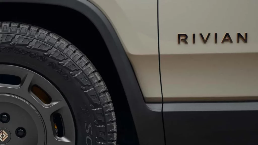 2025 Rivian R1T R1S California Dune 23 Motor16