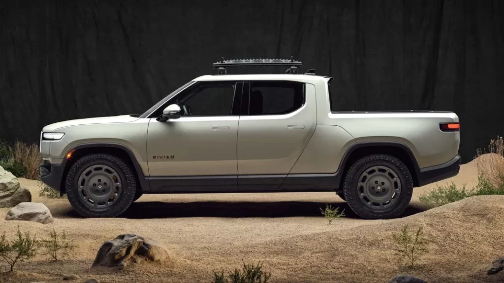 2025 Rivian R1T R1S California Dune 5 Motor16