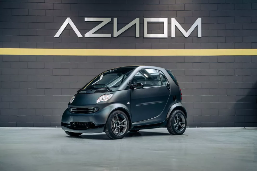 2025 Aznom 4Teen. Smart ForTwo. Imagen portada.