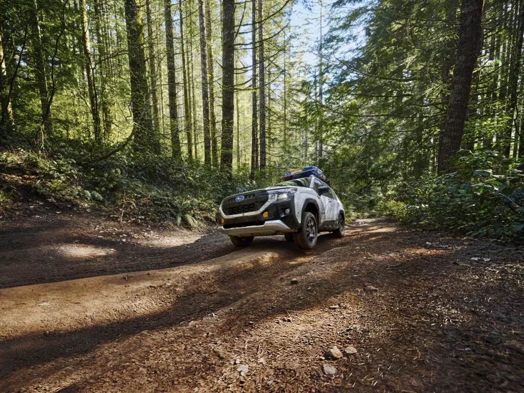 2025 Subaru Forester Wilderness. Imagen movimiento.