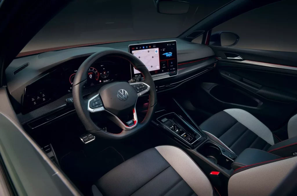 2025 Volkswagen Golf GTI. USA. Imagen interior.