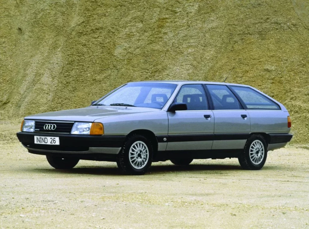 Audi 100 Avant 4 Motor16