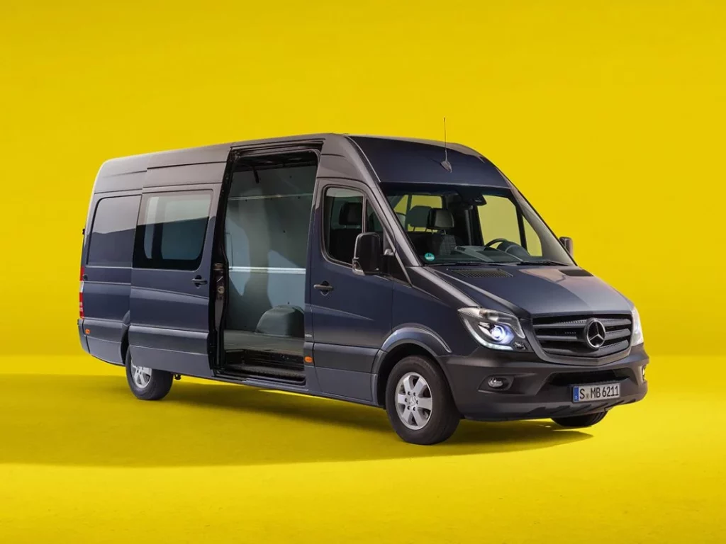 Mercedes Sprinter 30 aniversario 39 Motor16