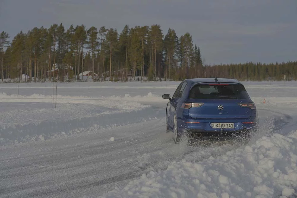 Volkswagen Driving Experience en Laponia.