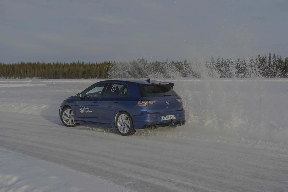 Volkswagen Driving Experience en Laponia.