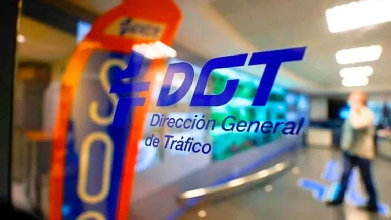 El último bulo que junta a la DGT y a los conductores nóveles te lo aclara este profesor de autoescuela