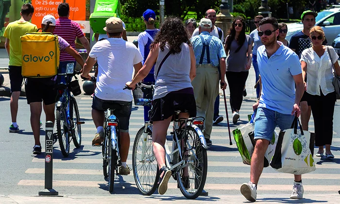 ciclistas ciudad Motor16