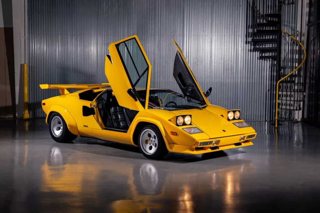 subasta 1983 Lamborghini Countach 5000 S by Bertone 8 Motor16