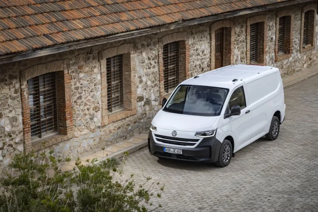 volkswagen transporter t7 blanco 14 Motor16