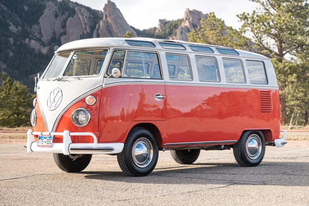 1965 Volkswagen Bus 21 ventanas BaT 1 Motor16