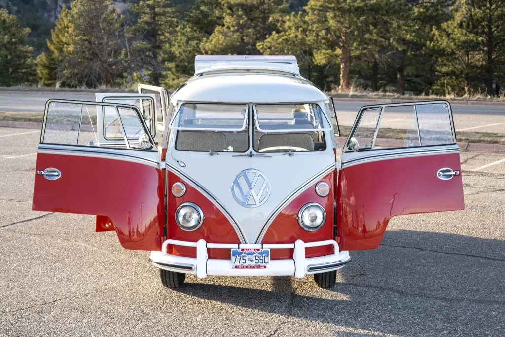 1965 Volkswagen Bus 21 ventanas BaT 39 Motor16