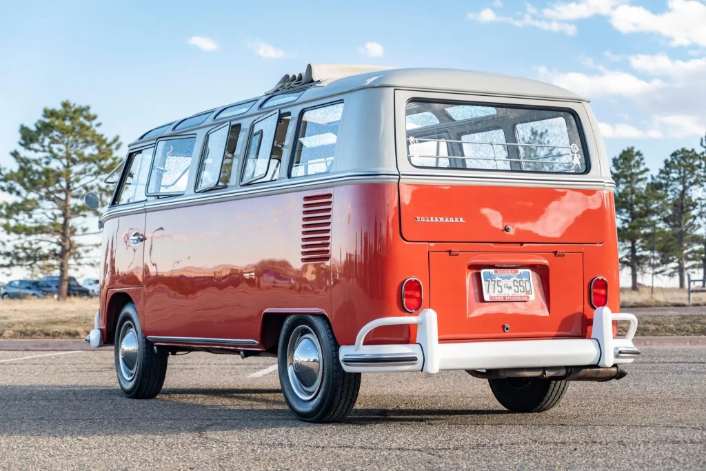 1965 Volkswagen Bus 21 ventanas BaT 7 Motor16