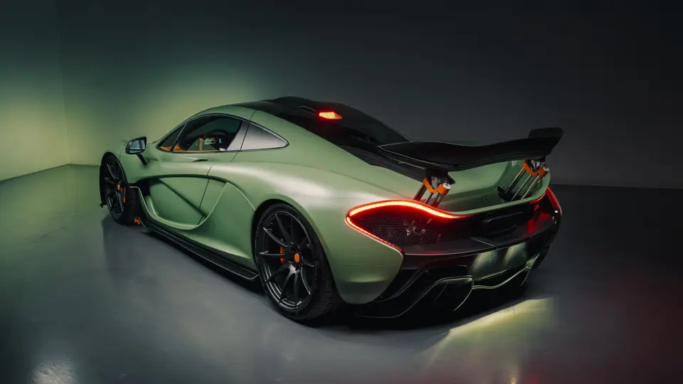 2013 McLaren P1 RM Sothebys 43 Motor16