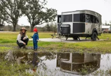 Airstream Basecamp 20Xe: La caravana más aventurera viene con la batería de un 308 PHEV