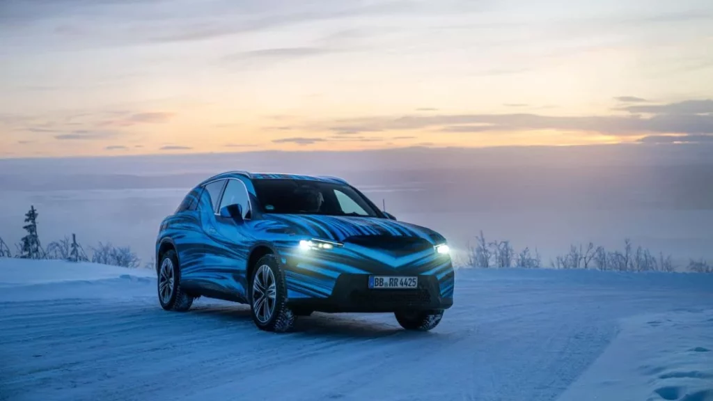 2025 Mercedes-Benz GLC EQ Technology. Teaser. Imagen estática.