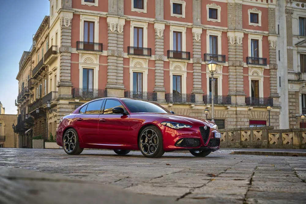 Alfa Romeo Giulia.