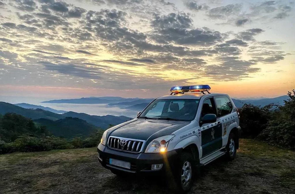 Coche patrulla de la Guardia Civil