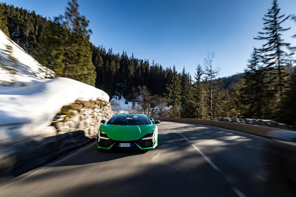 LAMBORGHINI COURCHEVEL 6 Motor16