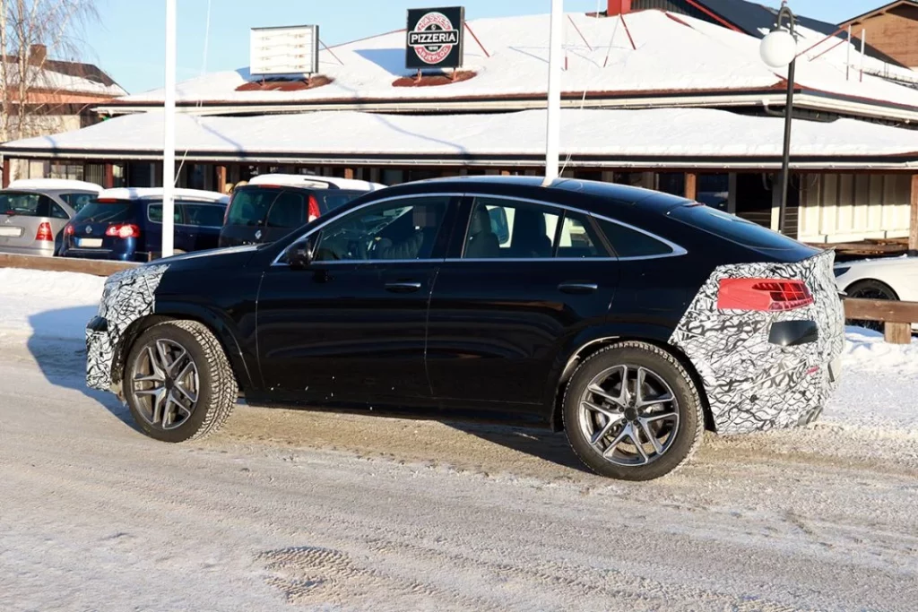 Mercedes GLE Coupe 2026 26 Motor16