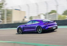 Así se las gasta el Porsche Taycan Turbo GT en Interlagos