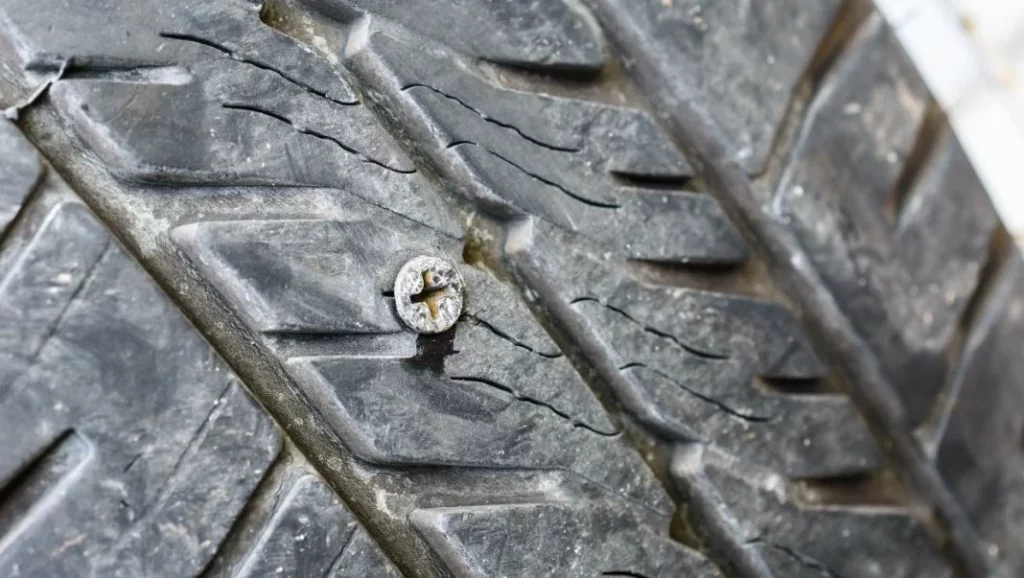 Tornillo en una rueda